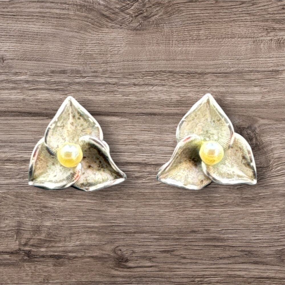 VTG De Curtis Brushed Leaf Screw-back Earrings Sterling Silver